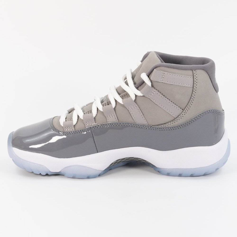 Air Jordan 11 Retro 'Cool Grey' CT8012-005 Basketball 2021 size 5 Men 6.5 Women - Picture 3 of 9